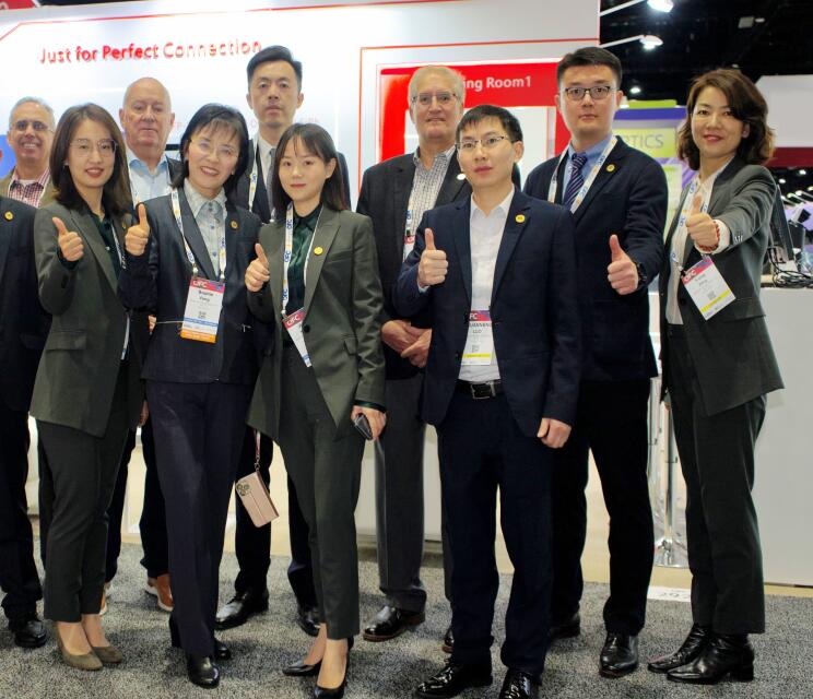 华工正源携战略新品亮相OFC2023